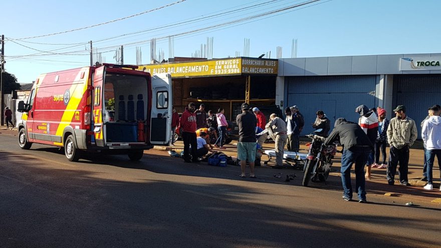 Grave colisão entre motos é registrada no Bairro Santa Cruz, em Cascavel
