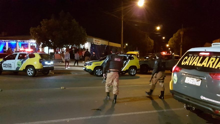 Suposta briga mobiliza várias equipes da PM à Avenida Tito Muffato