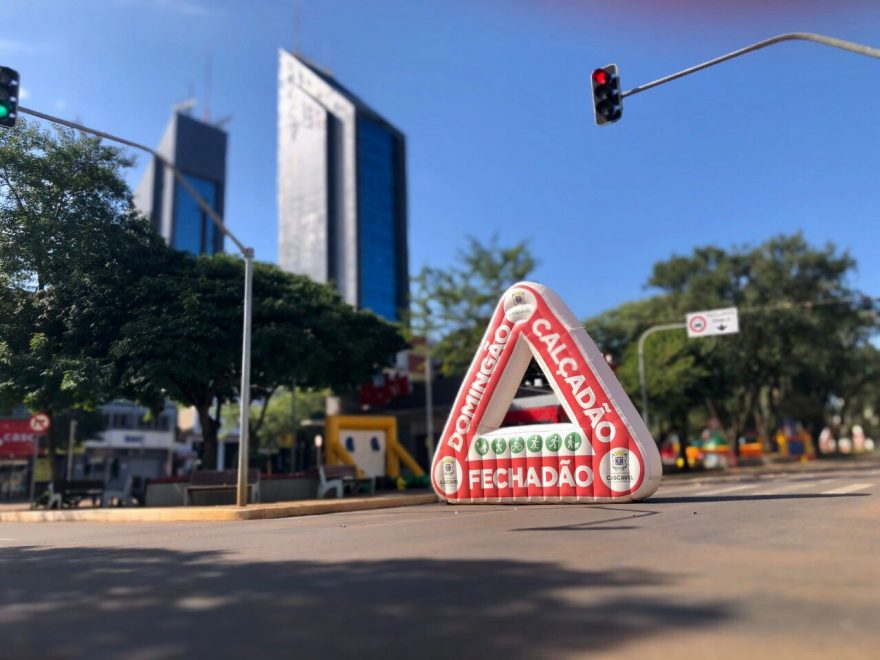 Com céu de brigadeiro, tarde promete ser divertida no Calçadão de Cascavel
