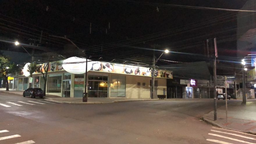 Semáforos da Rua Paraná com a Rua 7 de Setembro estão inoperantes