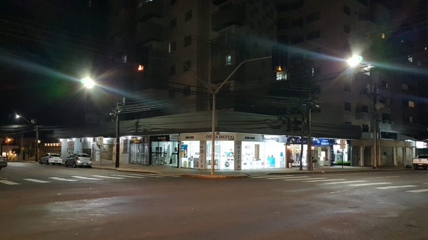 Semáforos da Souza Naves com a Rua São Paulo estão inoperantes