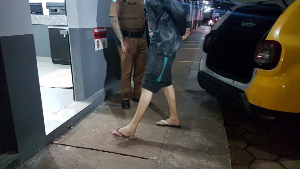 Amor bandido: Jovem suspeito de furtar celular só iria devolver caso vítima ‘ficasse’ com ele
