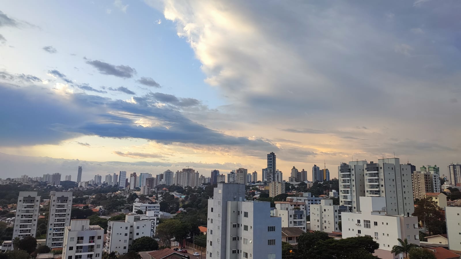 Céu nublado e máxima de 27ºC marcam o Natal em Cascavel  CGN - O maior  portal de notícias de Cascavel e do Paraná