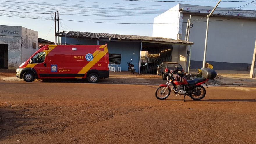 Mulher fica ferida em colisão próximo da UPA Brasília