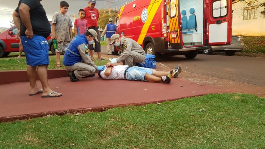 Vítima de queda é socorrida pelo Corpo de Bombeiros em Cascavel