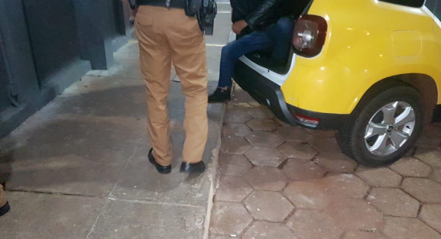 Com pendências de pensão alimentícia, homem é detido no Bairro Esmeralda
