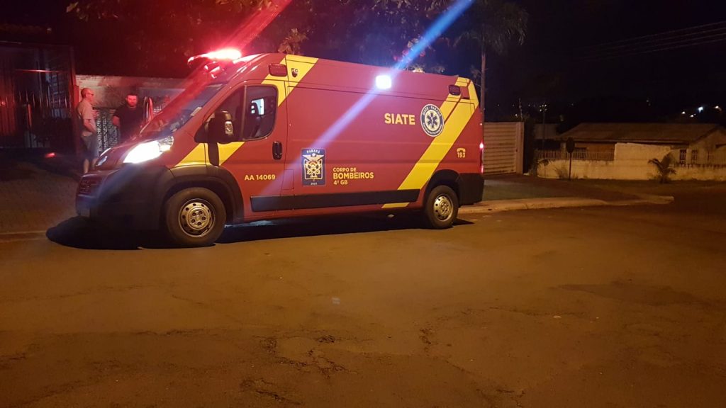 Idoso fere a cabeça ao cair dentro de casa no Bairro Cancelli