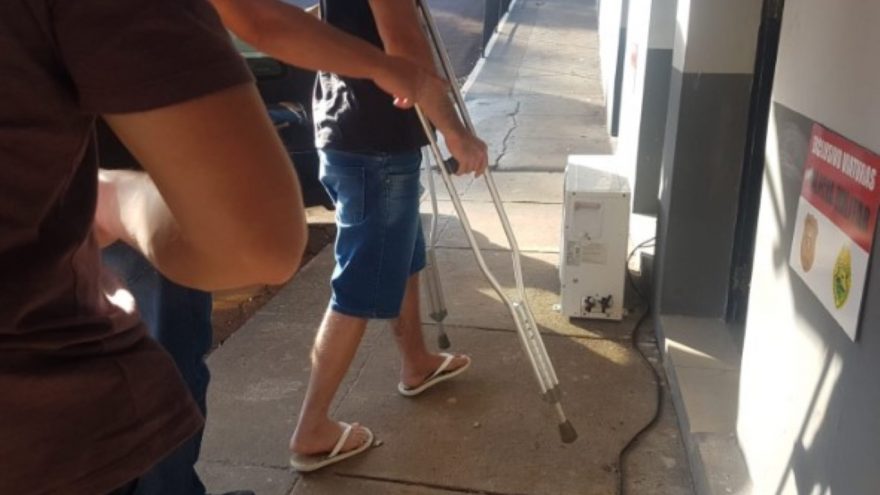 Homem é detido com mandado em aberto por envolvimento com ilícitos