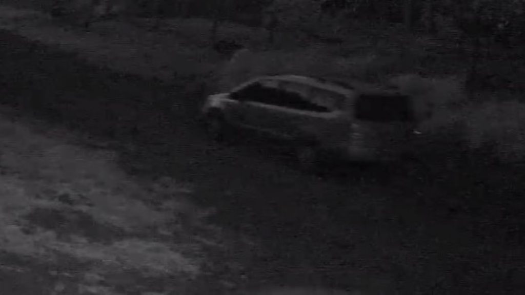 Imagem mostra veículo utilizado durante ação de roubo de carga em Cascavel