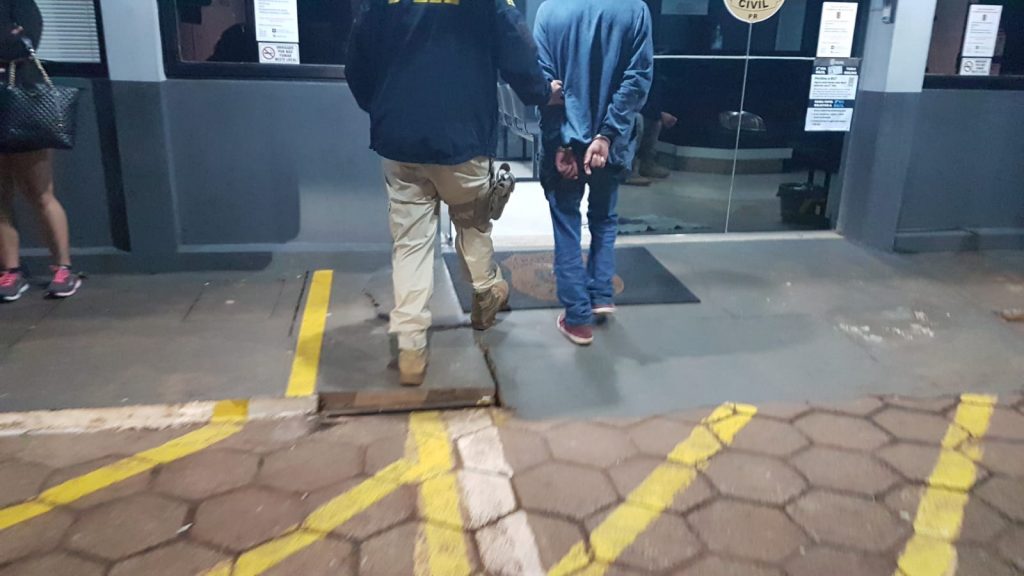 Rapaz de 19 anos é detido com moto com registro de roubo