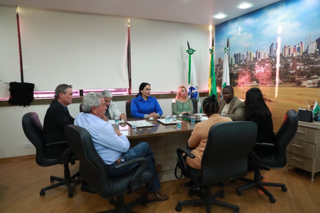 Embaixador da Tanzânia visita Cascavel e conhece suas potencialidades