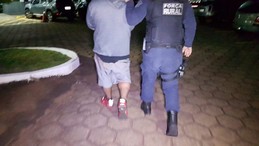 Homem é preso pela Guarda Municipal com mandado de prisão em aberto
