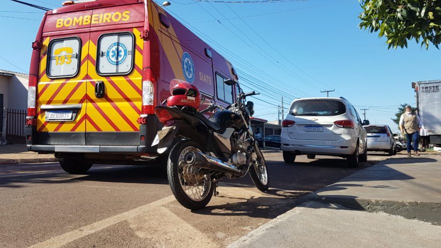 Motociclista fica ferida após colisão no Jardim Bela Vista, em Cascavel