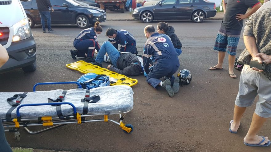 Motociclista fica ferido em batida violenta na Rua Europa