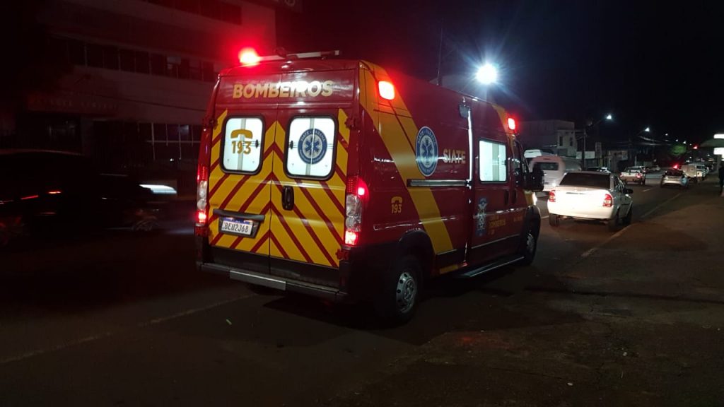 Mulher de 53 anos fica ferida na Rua Pio XII ao sofrer queda