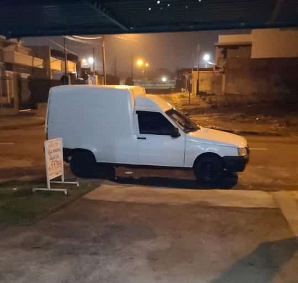 Fiorino placas AHP 1567 foi furtada no Nova Cidade