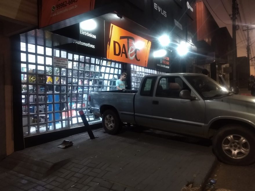 Gangue da marcha-ré ataca novamente causando prejuízo a comerciante