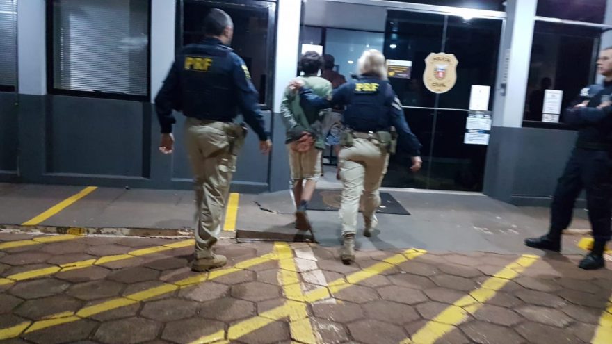 PRF detém suspeitos de furto de cobre em Cascavel