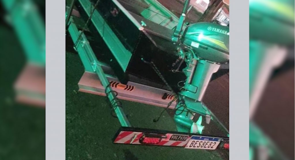 Parte de engate de barco junto com placa é perdida entre Boa Vista e Cascavel