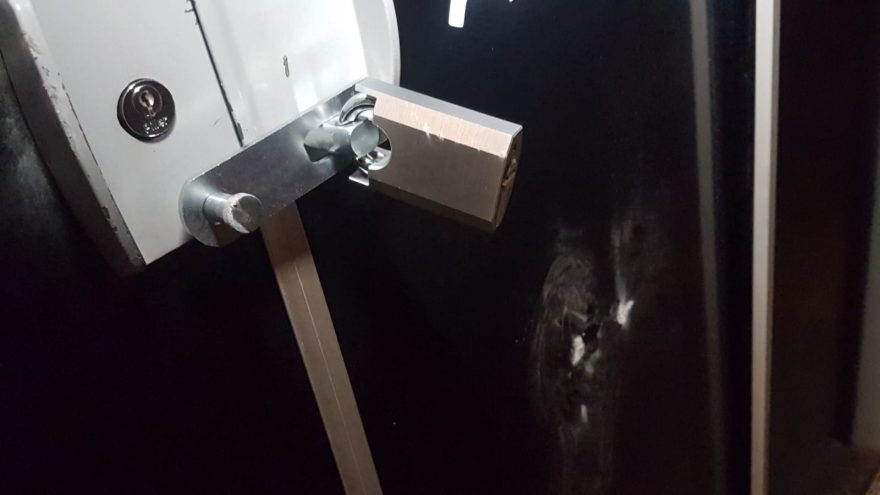 Loja de bebidas é alvo de tentativa de furto na Rua Paraguai; uma pessoa foi presa