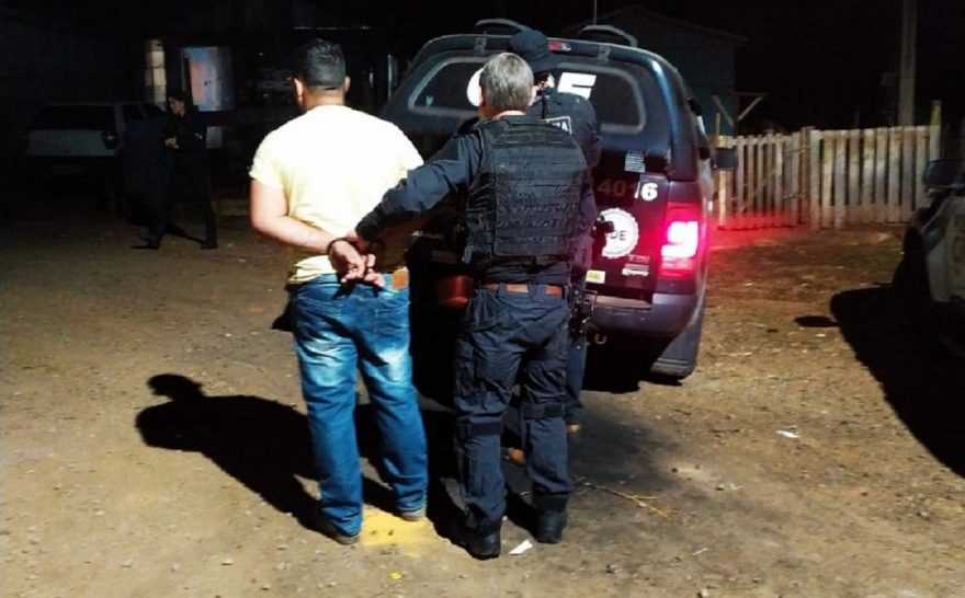 Polícia Civil cumpre mandados de busca e apreensão em Quedas e Palmas