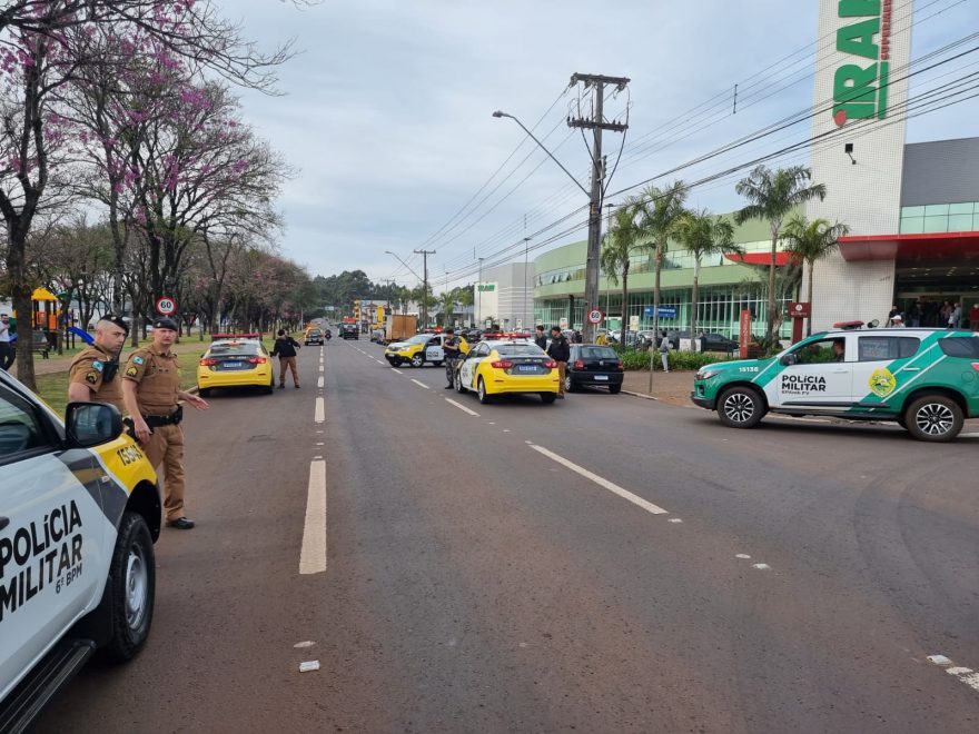 Autor de furtos atenta contra a vida de PM e grande efetivo é mobilizado à Avenida Brasil