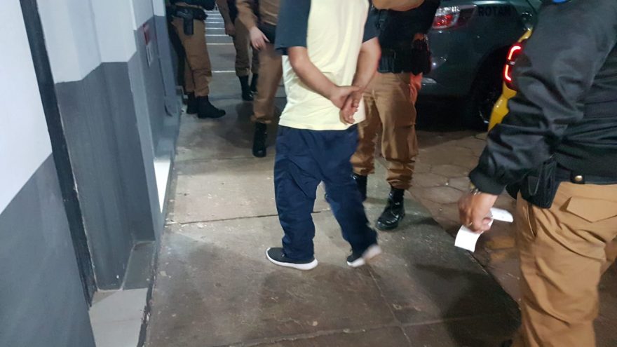 Polícia Militar após acompanhamento tático detém indivíduo dirigindo embriagado
