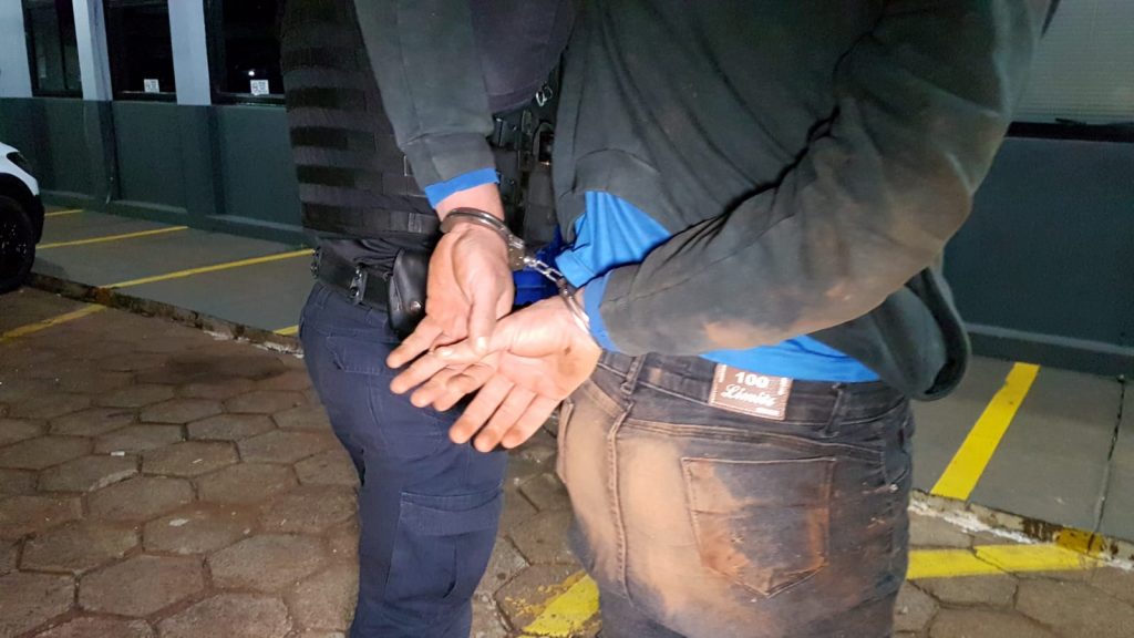 Guarda Municipal detém homem no distrito de São João do Oeste após descumprir medida protetiva