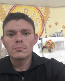 Mãe pede ajuda para encontrar filho que desapareceu do trabalho em Cascavel Imagem referente a Mãe pede ajuda para encontrar filho que desapareceu do trabalho em Cascavel