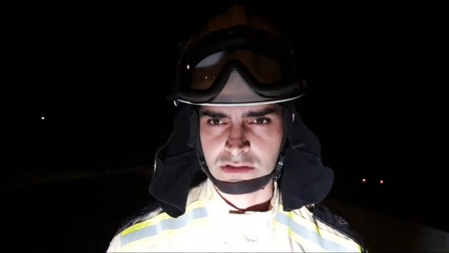 “Condutor do carro não permaneceu no local”, afirma oficial do Corpo de Bombeiros