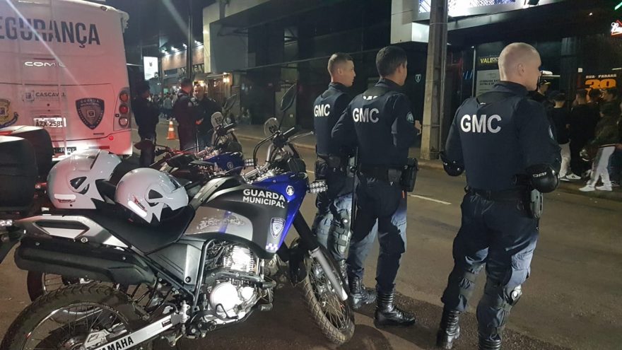 Guarda Municipal marca presença com efetivo na Rua Paraná