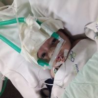 Imagem referente a Bebê é diagnosticado com broncopneumonia e pai faz apelo por vaga na UTI Pediátrica do HUOP