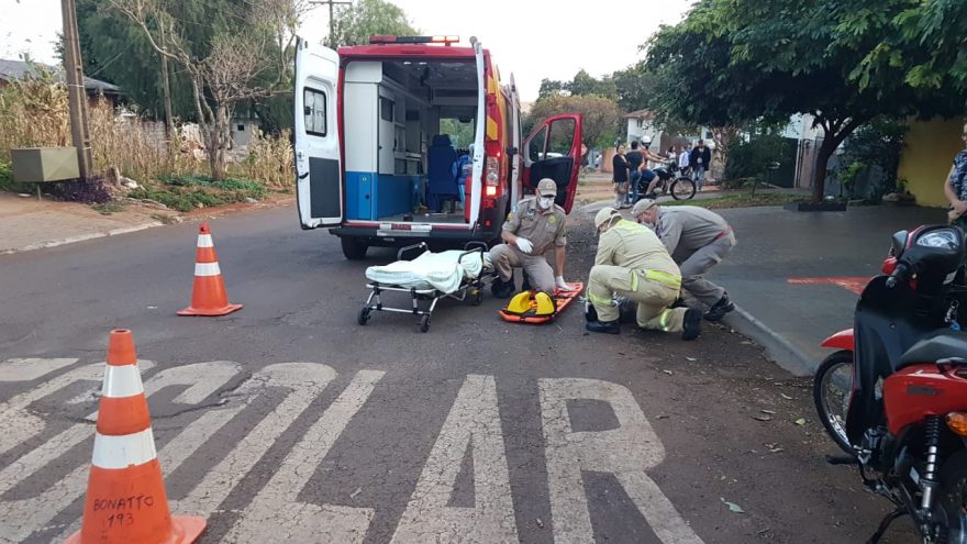 Homem sofre fratura após desviar de buraco e cair de motocicleta no Santos Dumont