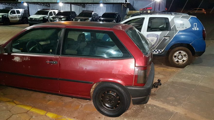 Guarda Municipal recupera veículo com registro de furto após tentar fuga de bloqueio de trânsito