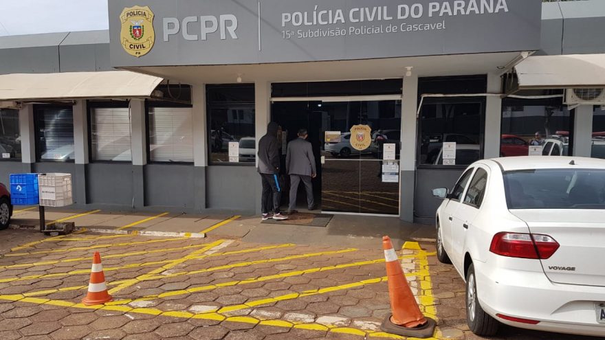 Suspeito de estar envolvido em acidente que vitimou Cristiane Pereira Teixeira na PRc-467, se apresenta na delegacia