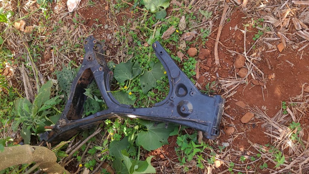Polícia Militar encontra chassi de motocicleta abandonado no Brasmadeira