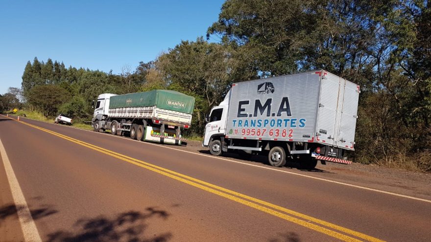 Motociclista fica ferido em engavetamento na PR-180