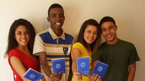 Assembleia aprova projeto que obriga empresas a comprovar cumprimento de leis do Aprendiz Legal Imagem referente a Assembleia aprova projeto que obriga empresas a comprovar cumprimento de leis do Aprendiz Legal