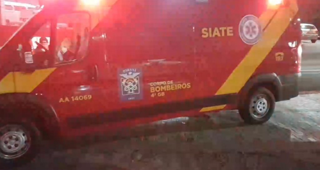 Homem fica ferido ao se envolver em colisão de trânsito na Rua Cuiabá