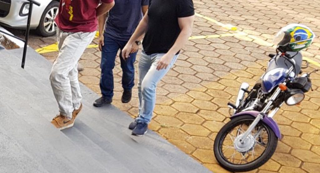 GDE recupera motocicleta e indivíduo é levado para a Delegacia