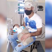 Imagem referente a Criança com broncopneumonia tem melhora significativa e respira sem aparelhos
