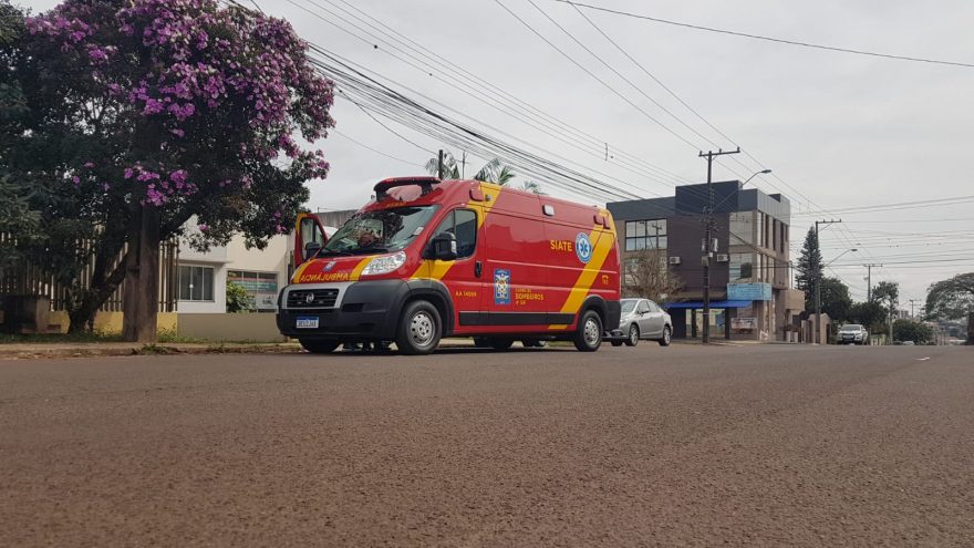 Idosa fica ferida ao sofrer queda de mureta na horta de casa no Bairro Parque São Paulo