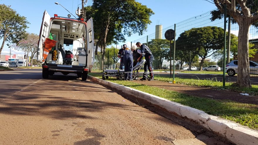 Idosa fica ferida ao sofrer queda na Av. Assunção