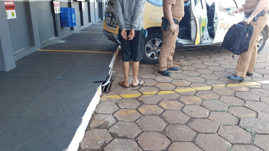 Com carro furtado, menores vêm a Cascavel para realizar outros crimes, mas se dão mal ao encontrarem morador em casa