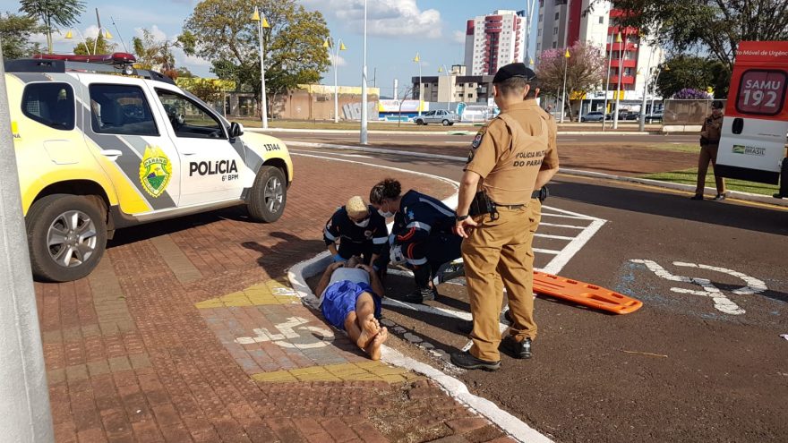 Homem em crise convulsiva é atendido pelo Samu na Praça da Bíblia