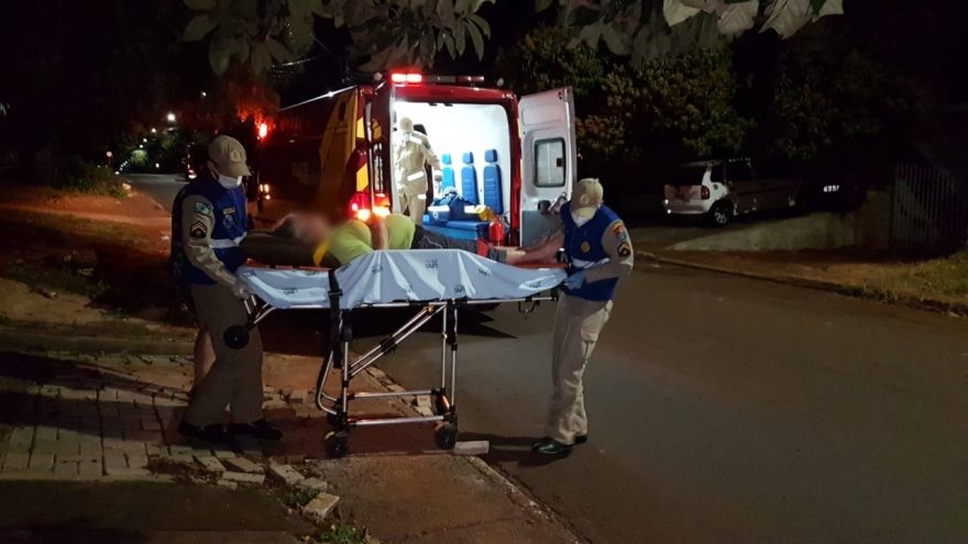 Idosa fica ferida ao sofrer queda em residência no Bairro Santa Cruz