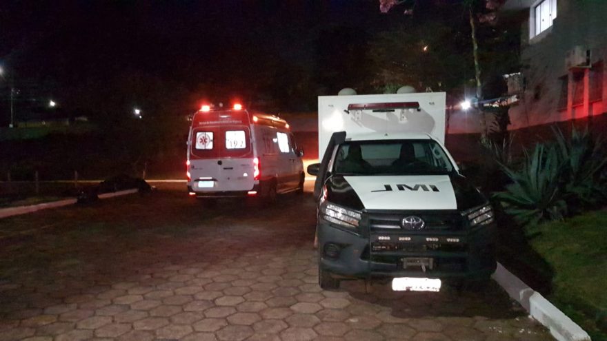 Após cinco paradas cardiorrespiratórias revertidas, jovem morre na ambulância do Samu