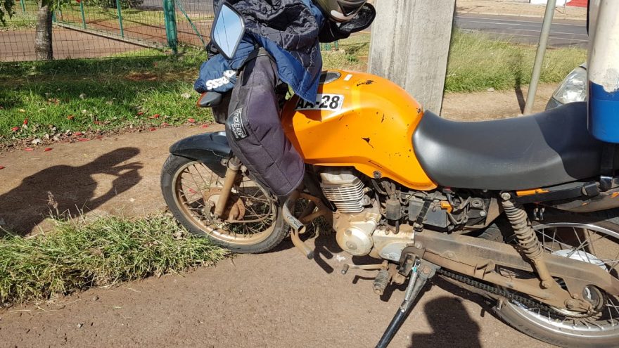 Motociclista fica ferido em acidente na Avenida Assunção