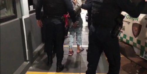 Homem agride companheira e é detido pela Guarda Municipal no Bairro Universitário Imagem referente a Homem agride companheira e é detido pela Guarda Municipal no Bairro Universitário