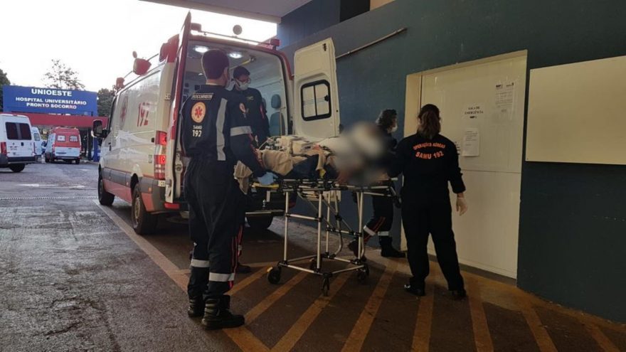 Helicóptero do Samu traz idoso com infecção abdominal de Nova Aurora para o Hospital Universitário